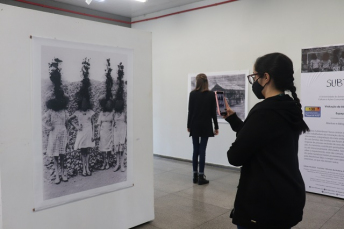 Notícia - Exposição na Unesc traz memórias esquecidas dos 140 anos de Criciúma