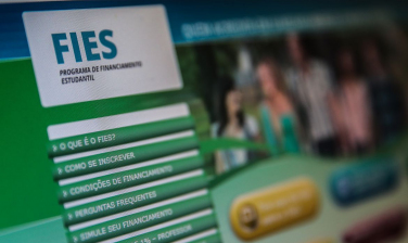 Notícia - Refinanciamento de dívidas do Fies tem descontos de até 92%