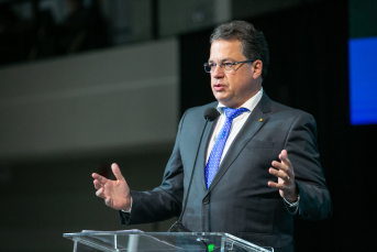 Notícia - Rodrigo Minotto assume como presidente da Alesc: “É uma honra receber esse desafio”
