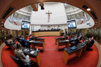 Notícia - Em vídeo, os votos de cada um dos integrantes do Tribunal do Impeachment