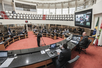 Notícia - Operação O2 e impeachment em debate na Alesc