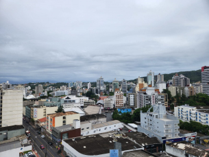 Notícia - [Áudio] Semana inicia com céu nublado e temperatura mais amena 