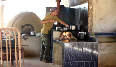 Notícia - Preço do gás e desemprego elevam uso da lenha para cozinhar no Brasil