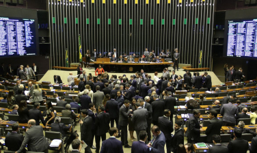 Notícia - Após recesso, Congresso deve colocar marco do saneamento na pauta