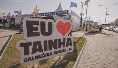 Notícia - Festa da Tainha fez sucesso com shows nacionais