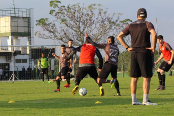 Notícia - Figueirense anuncia Vinícius Eutrópio