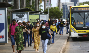 Notícia - Covid-19 responde por 59,6% dos casos de Síndrome Respiratória Aguda