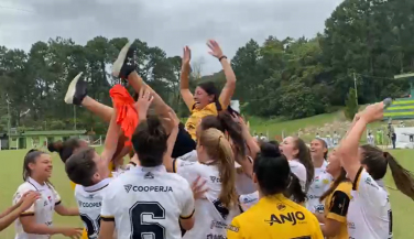 Notícia - Futebol feminino do Criciúma é campeão dos Jogos Abertos de Santa Catarina