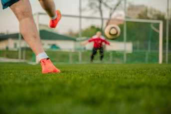 Notícia - Futebol recreativo liberado. Mas com muitas regras