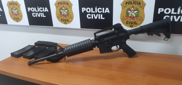 Notícia - Prefeitura doa carabina para a Polícia Civil de Forquilhinha