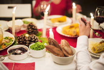 Notícia - Especialista dá dicas de como montar uma mesa posta para o Natal