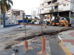 Notícia - Obras da Casan no Centro devem continuar na próxima semana 