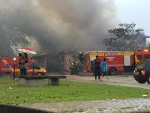 Notícia - Delegado espera por perícia em creche incendiada