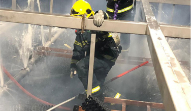 Notícia - Incêndio atinge estação de tratamento de esgoto de Tubarão