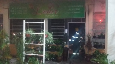 Notícia - Incêndio atinge floricultura em Gravatal 