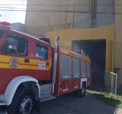 Notícia - Incêndio atinge indústria de arroz em Jacinto Machado 