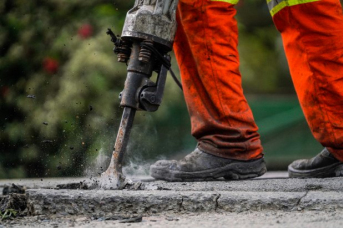 Notícia - Infraestrutura paralisa obras pelo período de sete dias