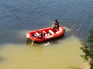 Notícia - Bombeiros continuam em busca de jovem desaparecido no Rio Tubarão