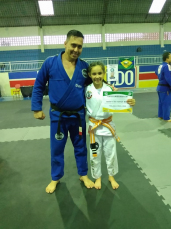 Notícia - Isa Pitbull é Ouro e conquista Bi-Campeonato Catarinense de Jiu-Jitsu