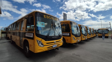 Notícia - Urussanga recebe um novo ônibus da Secretaria de Educação do Estado de Santa Catarina