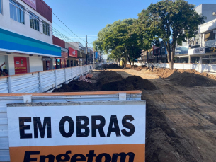 Notícia - Obra do calçadão de Araranguá deve ser entregue em dezembro