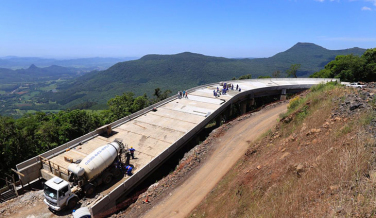 Notícia - DNIT determina fechamento da BR-285 na Serra da Rocinha