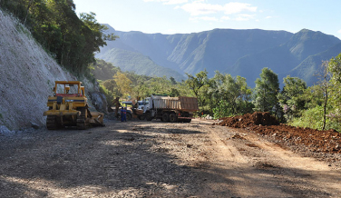 Notícia - Comitiva irá vistoriar as obras na Serra da Rocinha