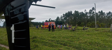 Notícia - Homem morre após colidir em moeirão de uma cerca em Imaruí