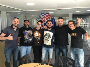 Notícia - O rock como forma de ser feliz, a música da banda Os Barbas