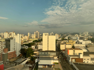 Notícia - Terça-feira de calor e chuva no Sul catarinense 