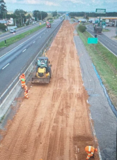 Notícia - Fluxo de veículos acontece pela marginal da BR-101 em Maracajá