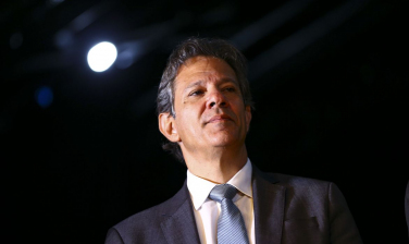 Notícia - Haddad anuncia pacote de R$ 242,7 bi para superávit primário em 2023