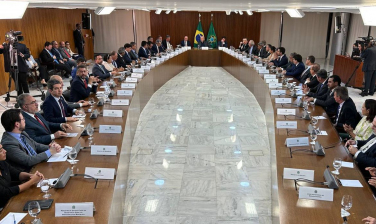 Notícia - Jorginho Mello participa de reunião com governadores e chefes de Poderes em Brasília