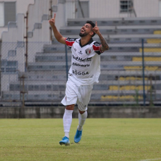 Notícia - Tubarão é goleado pelo Joinville na estreia da Copa Santa Catarina