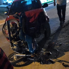 Notícia - Motociclista sofre hemorragia após acidente de trânsito