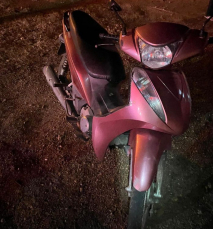 Notícia - Motorista é encaminhada ao hospital após sofrer uma queda da motocicleta