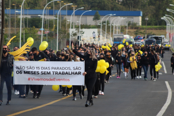 Notícia - Foram mais de 800 protestando na Centenário