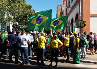 Notícia - Bolsonaro cumpre agenda em Porto Alegre