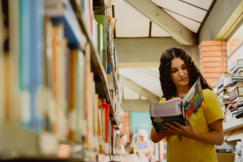 Notícia - Renovações do programa Universidade Gratuita encerram nesta quarta-feira