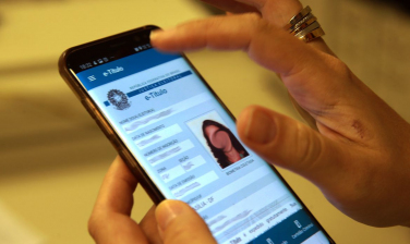 Notícia - Eleitor tem menos de um mês para regularizar título