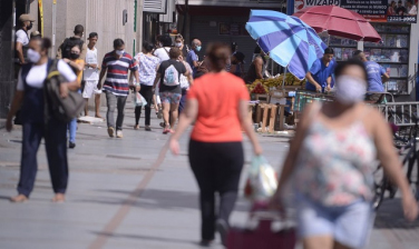 Notícia - IBGE: 3,4 milhões estavam afastados do trabalho no início setembro