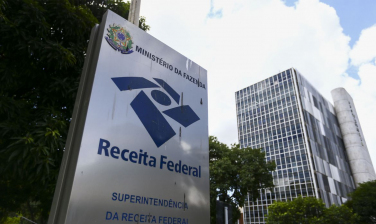 Notícia - Receita registra, em maio, melhor desempenho arrecadatório desde 2000