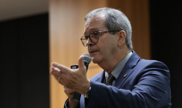 Notícia - MEC apresenta novo Enem; veja as mudanças