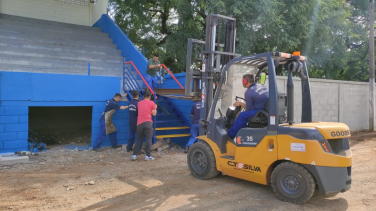 Notícia - Feriado é marcado por mutirão no Estádio da Montanha