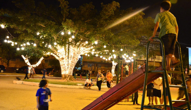 Notícia - Espetáculo Sonhos de Natal vai iluminar Praça Nereu Ramos sexta-feira