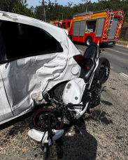 Notícia - Motociclista fica gravemente ferido após colisão entre carro e moto em Lauro Müller