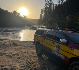 Notícia - Em lazer com amigos, jovem morre afogado em cachoeira de São Martinho