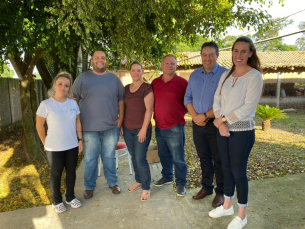 Notícia - Em Içara, secretaria de Agricultura recebe visita de profissionais de Lajeado