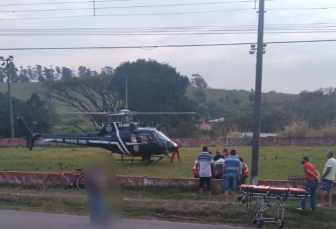 Notícia - Homem fica inconsciente após sofrer queda de caminhão 