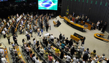 Notícia - ACAERT recebe homenagem na Câmara dos Deputados